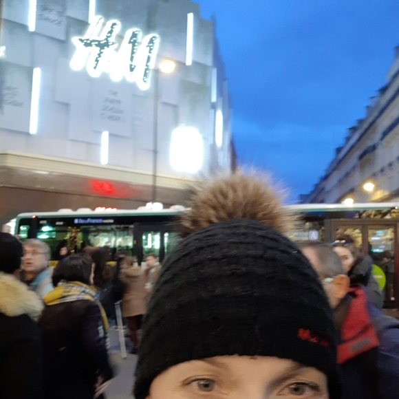 Meet your Posher, Karine - Picture 6 of 11